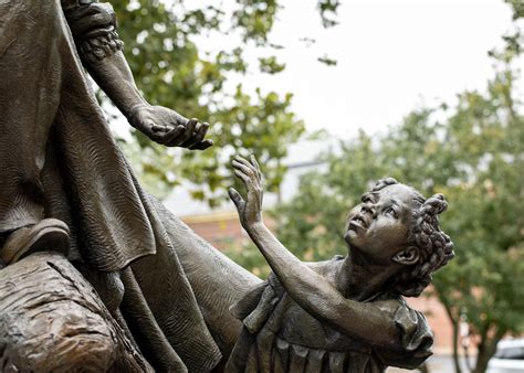 Detail of "Beacon of Hope" Harriet Tubman statue by Wesley Wofford ...