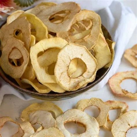 Dried Apple Slices at Rs 550/kg | Dehydrated Apple in Srinagar | ID ...