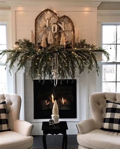 27 Inspiring Christmas Fireplace Mantel Decoration Ideas