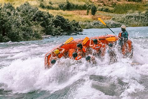 Whitewater Rafting the Nile River – Jinja, Uganda-A Blonde Escapes