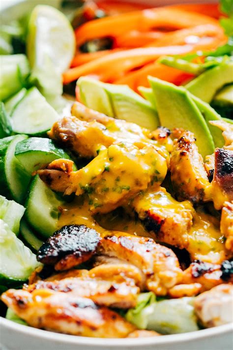 Grilled Chicken Mango Salad with Mango Cilantro Dressing Recipe