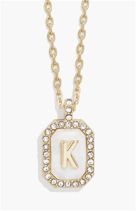 40 Personalized Gifts For Women That Show You Tried