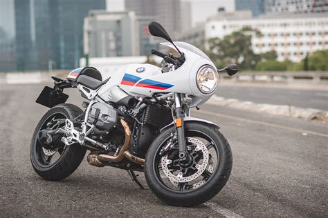 Ride Report: The 2017 BMW R nineT Racer | Bike EXIF