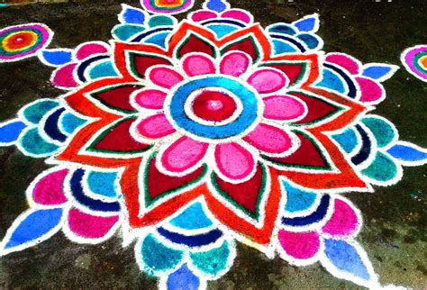 Happy Diwali 2020 Rangoli Easy Designs Patterns with Flowers Images ...