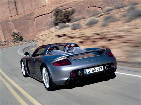 Porsche Carrera GT Specs, Top Speed, Price, Pictures & Engine Review