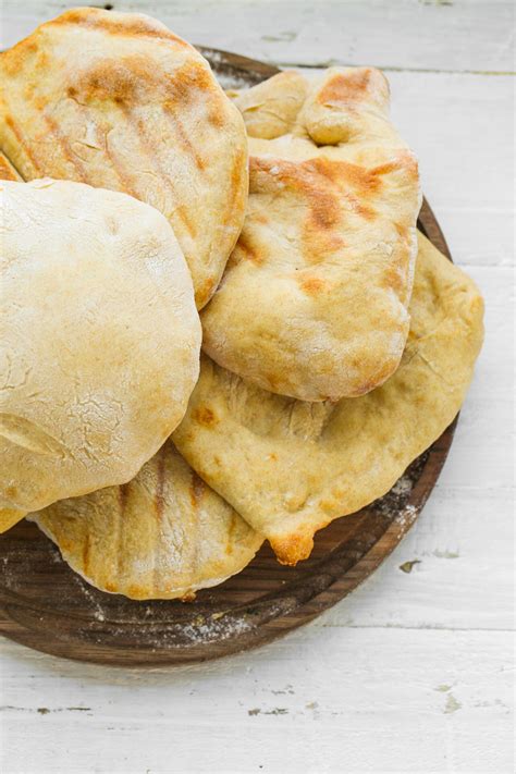 How To Make Pita Bread - Homemade Pita Bread With Pockets Seasons And ...