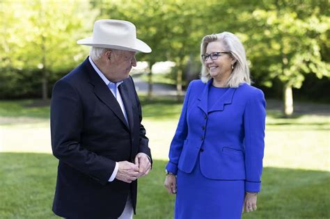 Is Liz Cheney Related To Dick Cheney? Father Daughter Age Gap, Family And Net Worth Difference ...