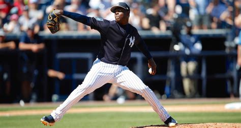 Here's What It Looks Like To Take Aroldis Chapman Fastball To The Ribs | Total Pro Sports