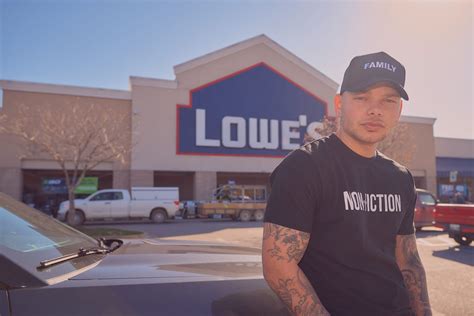 Kane Brown Returns to See Lowe's Hometown Project Finished