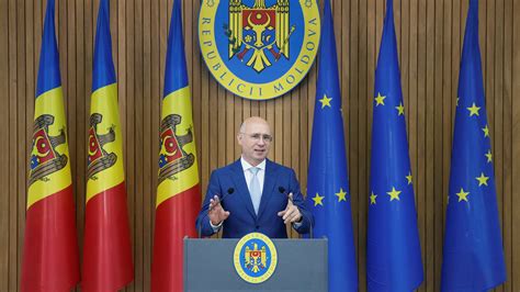 Crisis in Moldova Deepens as Court Forces Out President - The New York ...