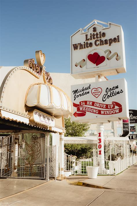 Little White Wedding Chapel | Intimate Las Vegas Elopement — Las Vegas Wedding & Elopement ...