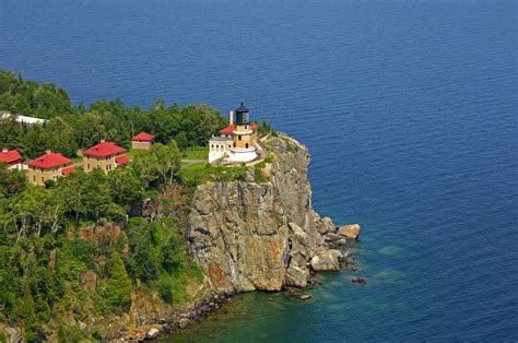 Split Rock Lighthouse in MN, United States - lighthouse Reviews - Phone ...