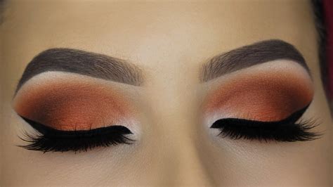 Classic Brown Cat Eye Makeup Tutorial - FlawlessEnd