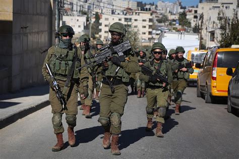 Israeli army shatters the illusion of normalcy in Ramallah - +972 Magazine