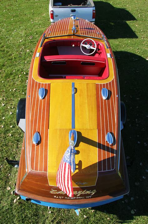 Chris Craft 20' Custom Runabout For Sale