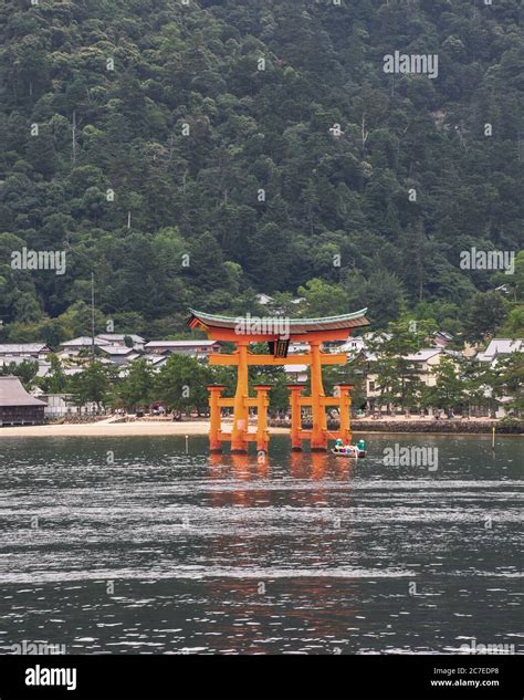 Itsukushima Shrine, Japan Stock Photo - Alamy