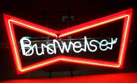 Vintage Budweiser Neon Sign, circa 1982 | Neon signs, Neon bar signs, Budweiser