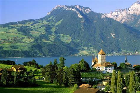 Spiez Castle HD desktop wallpaper : Widescreen : High Definition : Fullscreen