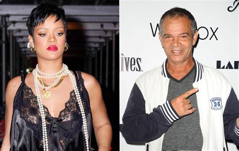 Rihanna reportedly drops lawsuit against her father Ronald Fenty