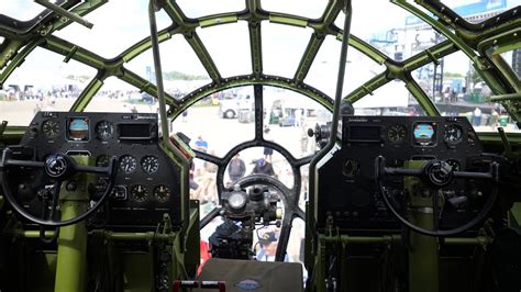 Walkthrough Tour Inside B-29 Superfortress "DOC" 2017 - YouTube