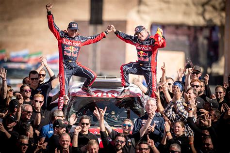 Entrevista con Carlos Sainz, ganador del Dakar