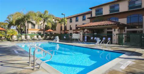 Hampton Inn & Suites Camarillo, Camarillo - Book Day Rooms | HotelsByDay