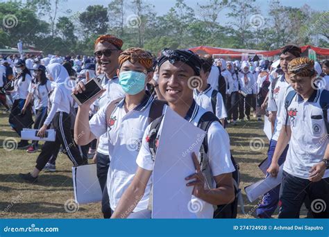 Welcoming New Students in Diponegoro University Editorial Stock Photo ...