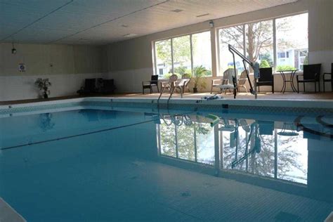 13 hotels in cape cod with Indoor pool