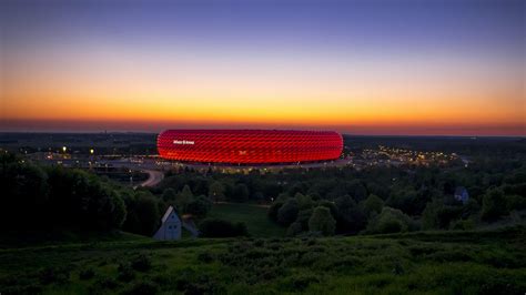 Munich city tour with self-guided visit of the FC Bayern Munich stadium ...