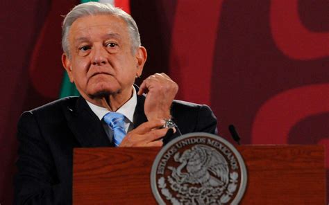 AMLO presume llegada de 'acarreados' para su cumpleaños | Aristegui ...