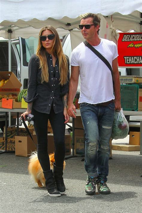 Sophia Thomalla and Gavin Rossdale Shopping -06 | GotCeleb