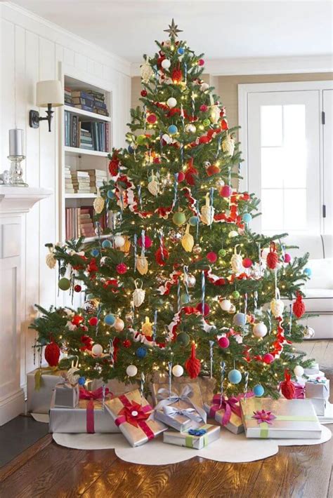 32 Interesting Christmas Tree Decoration Ideas