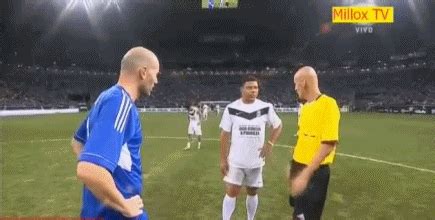 zinedine zidane gifs | WiffleGif