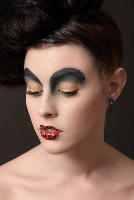 Pin by Red Fork Studio on Holiday: Halloween | Circus makeup, Crazy makeup, Makeup lover