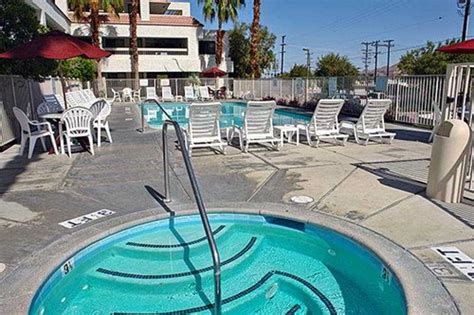 Motel 6 Palm Springs Downtown en Palm Springs area | BestDay.com