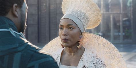 Chadwick Boseman: Angela Bassett Recalls 'Full Circle' Black Panther ...