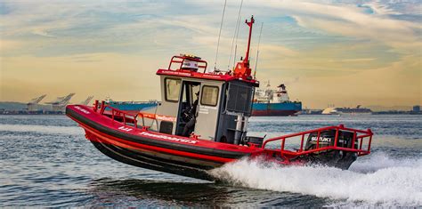 Aluminum Tow Boats - Silver Ships Marine Assist Vessels