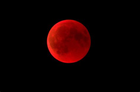 Why the Super Blood Moon Eclipse on May 26 is a very big deal - Strange ...