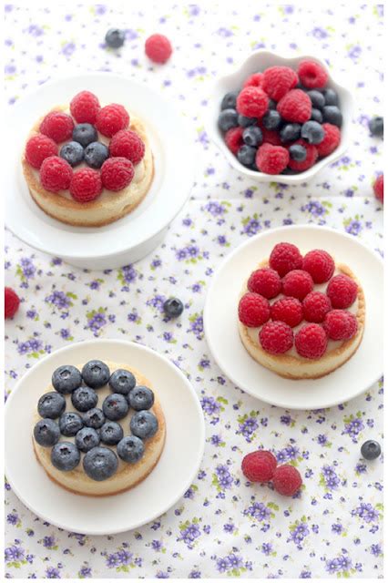 Foodagraphy. By Chelle.: Earl Grey Custard Berries Tart