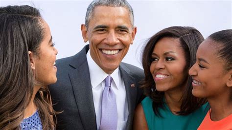 Barack and Michelle Obama’s daughters Malia and Sasha make rare family ...