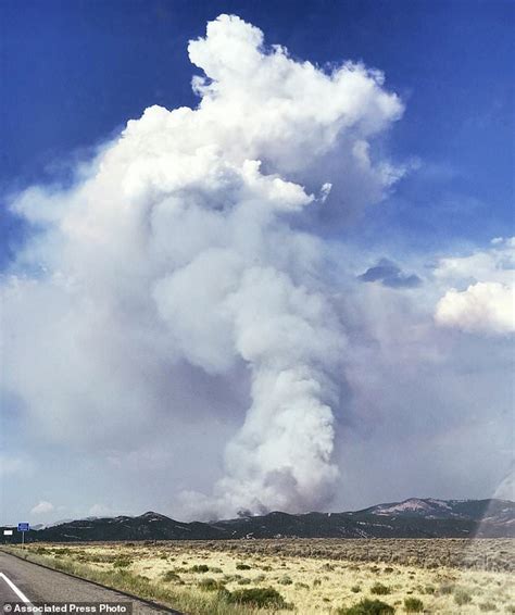 Wildfires force evacuations in heat-stricken Colorado | Daily Mail Online