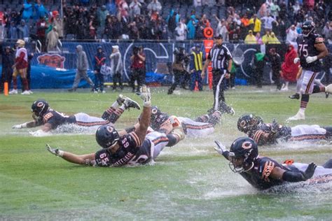 Chicago Bears slide into endzone after win over 49ers - Chicago Sun-Times