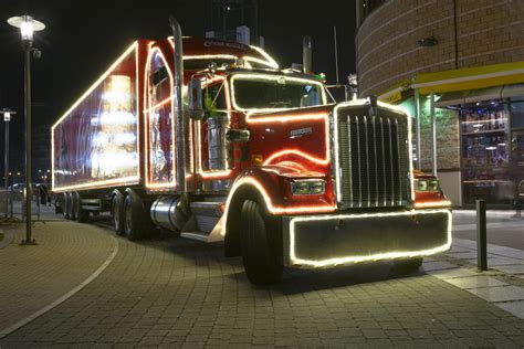 Holidays are coming: Coca-Cola drops hint that Christmas truck tour could return | STV News