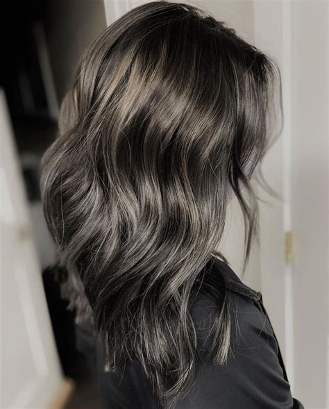 50 Trendiest Ideas of Gray Highlights to Try in 2024 - Hair Adviser ...