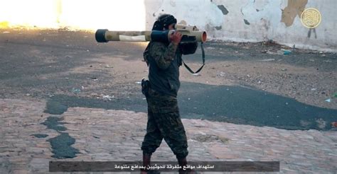 Ansar al-Sharia with RPG-32 rocket launcher in Yemen – Armament Research Services