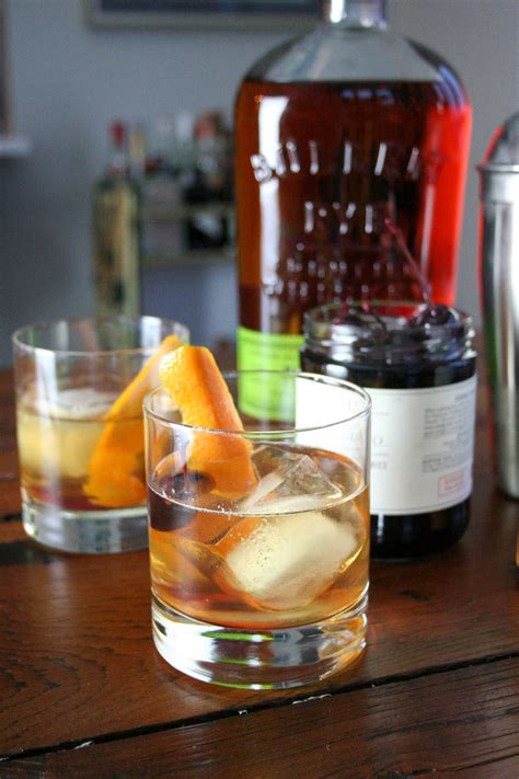 10 of the Best Rye Whiskey Cocktails with Recipes | Only Foods