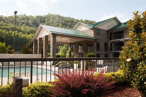 CHEROKEE LODGE - Updated 2024 Prices & Motel Reviews (NC)