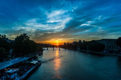 Beautiful sunset over the Seine river in Paris - Beautiful sunset over the Seine river in Paris ...