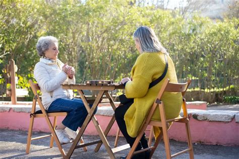 What Outdoor Activities Are Ideal for Seniors? - Interactive Health Partner