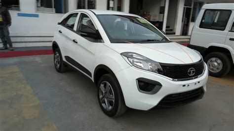 TATA Nexon XM White - YouTube